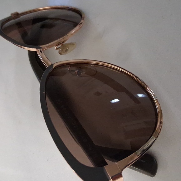 Marc By Marc Jacobs - Picture 3 of 11